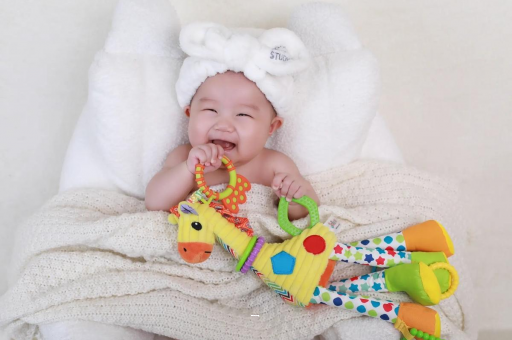 泰兴宝宝为什么会吐奶